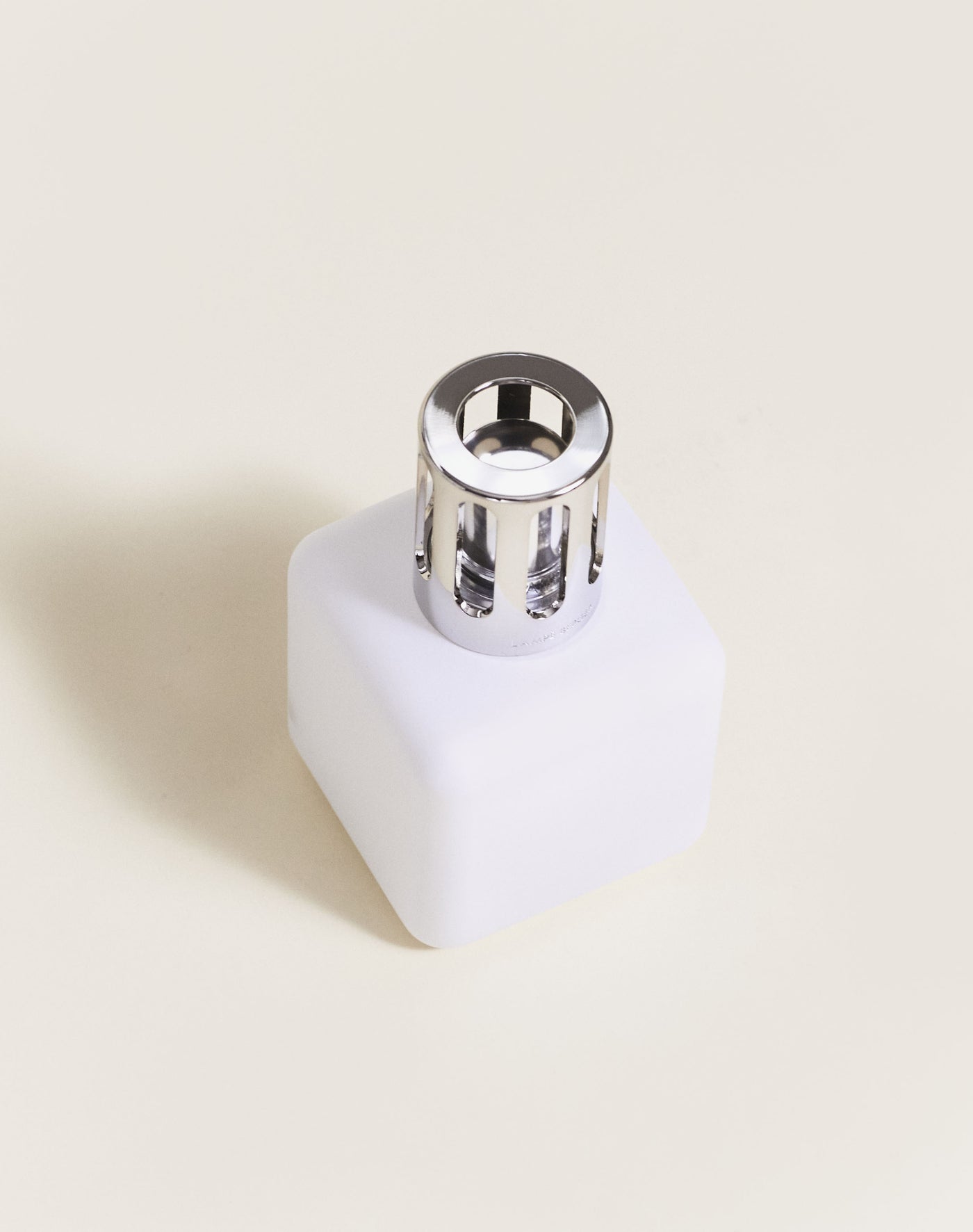 Glacon White Lamp Gift Set with Delicate White Musk