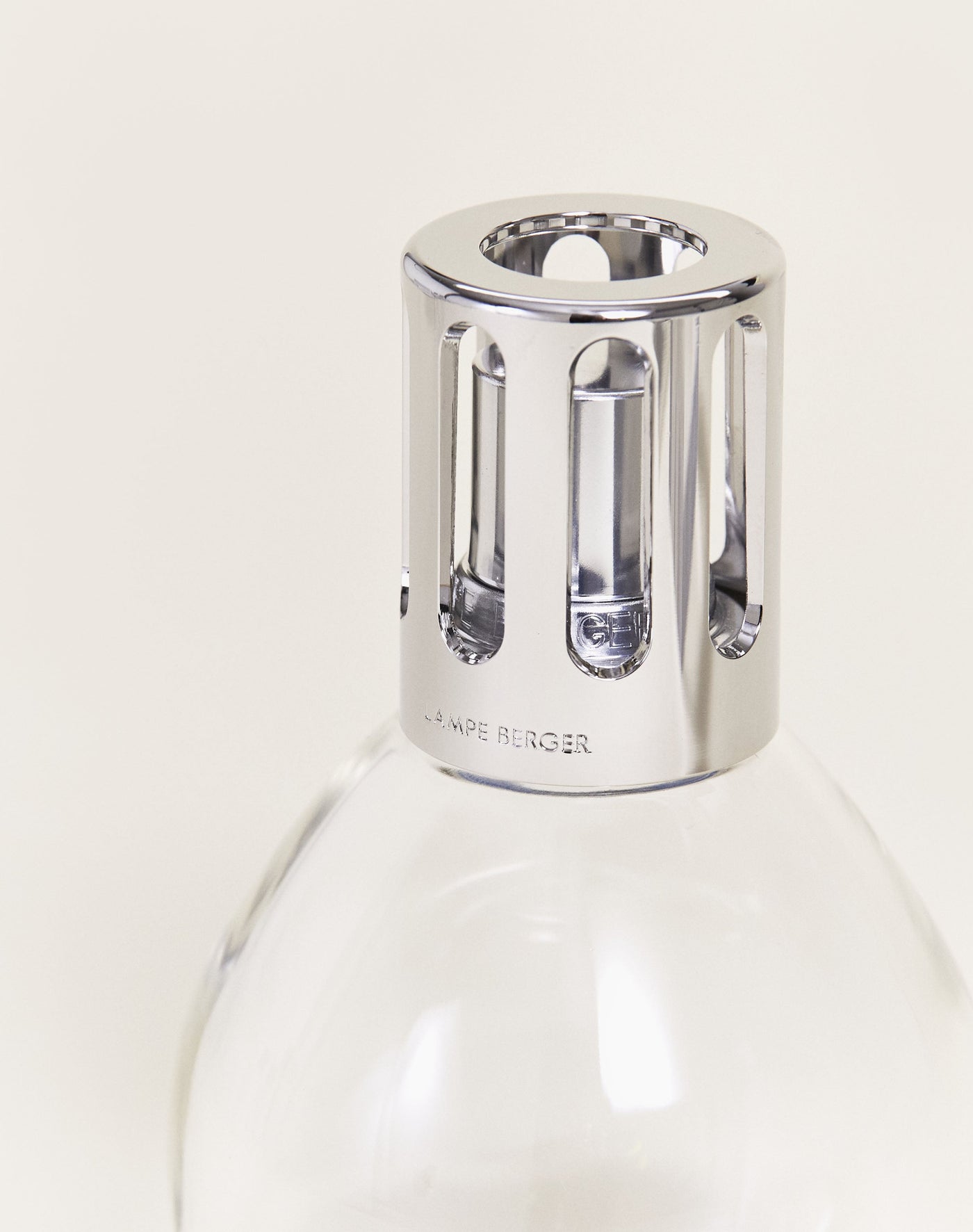 Essential Ovale Lamp Gift Set