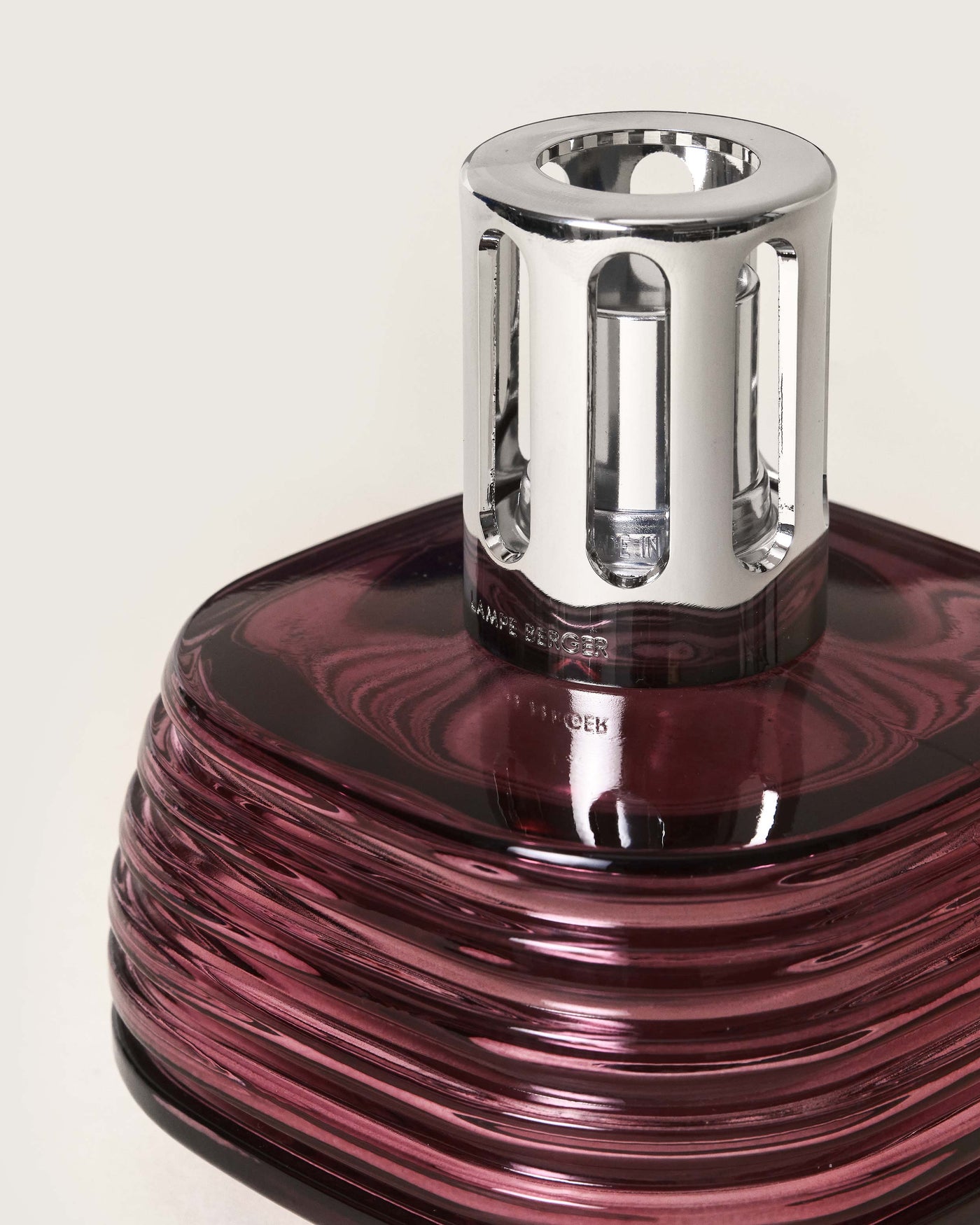 Vibes Prune Lamp