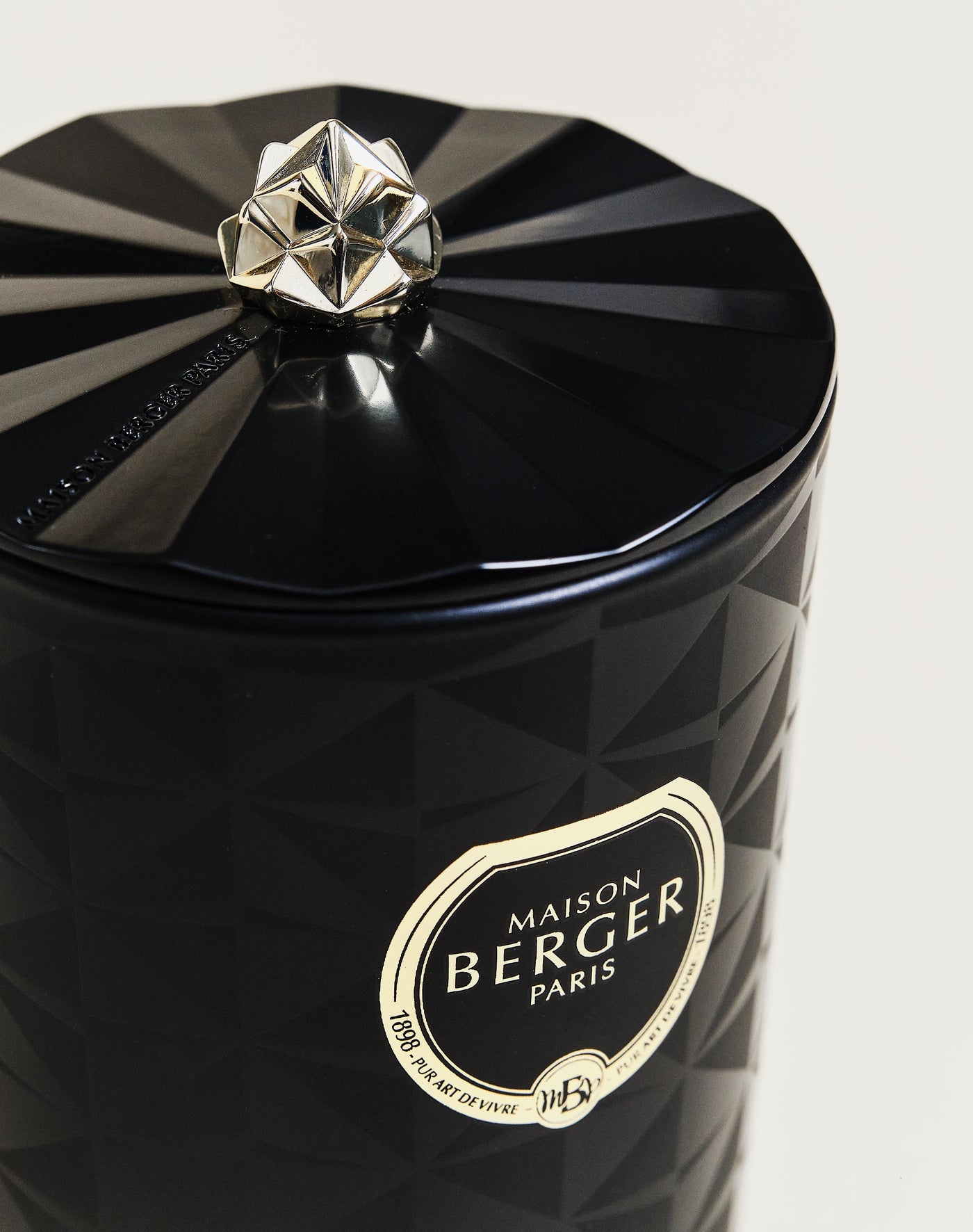 Kali Scented Candle 240g - Vanilla Magnificence