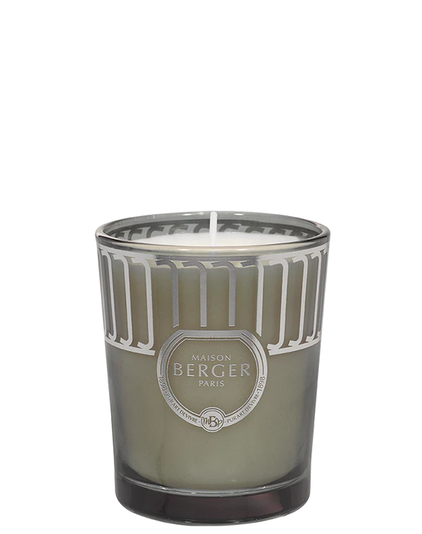 Land Moss-Green Wildflower Scented Candle 180 g.