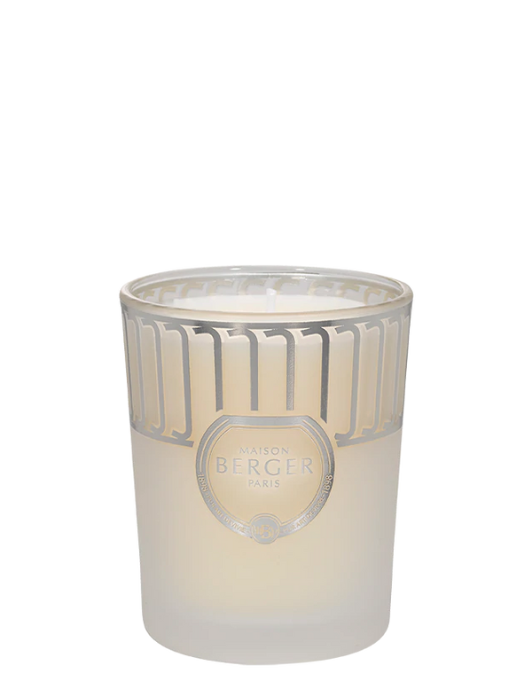 Land Frosted White Pure White Tea Scented Candle 180 g. 